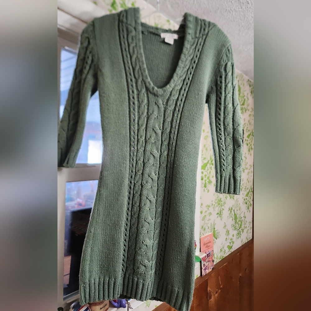 Arizona Jean Company Green Cable Knit Sweater